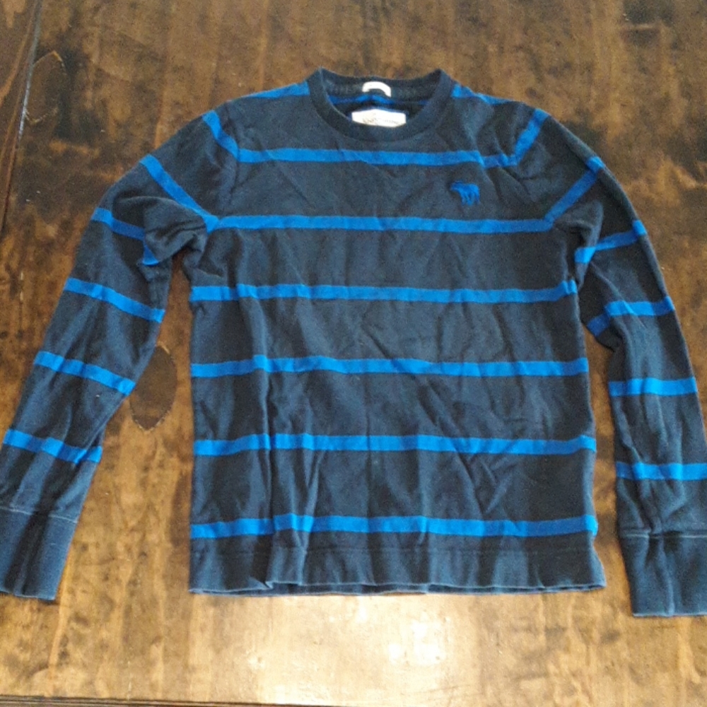 Abercrombie & Fitch muscle long sleeve top